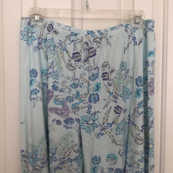 Miss Elaine Pajamas - Picture 8 of 10